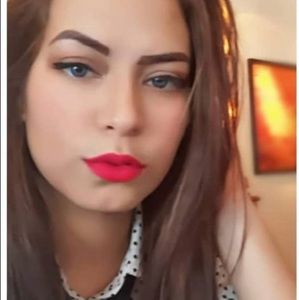 Meet your Posher, Imane